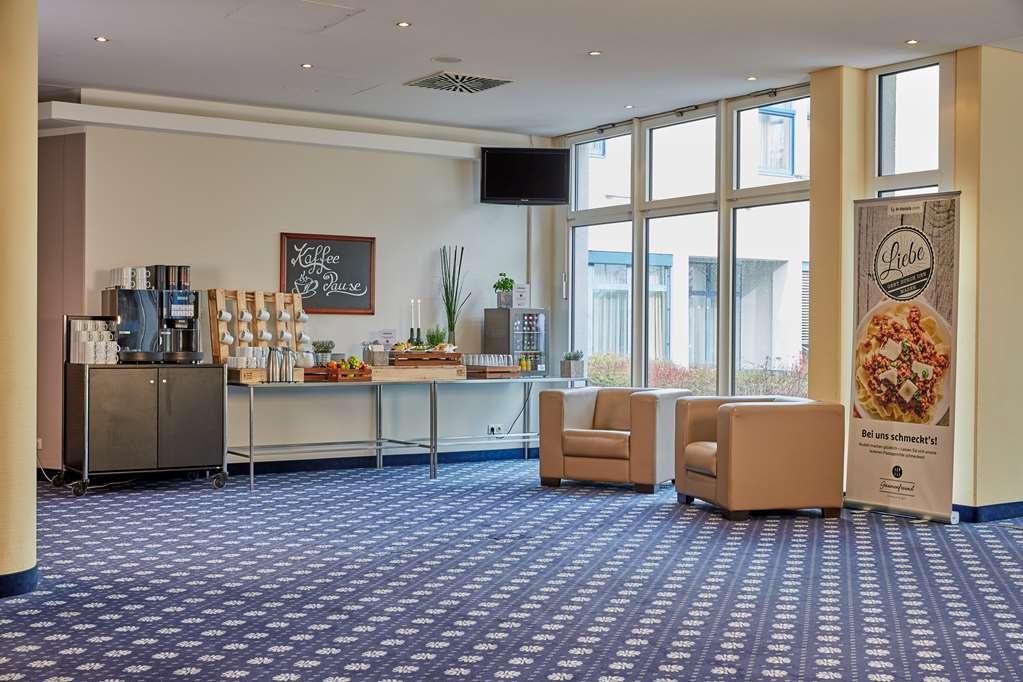 Hotel H4