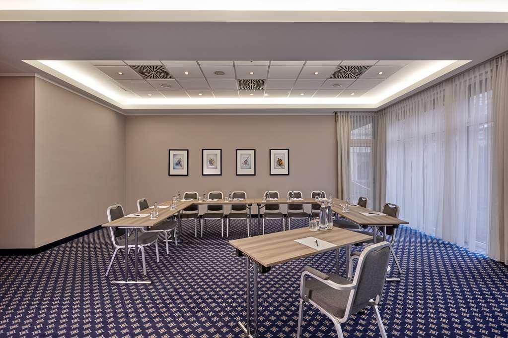 Hotel H4