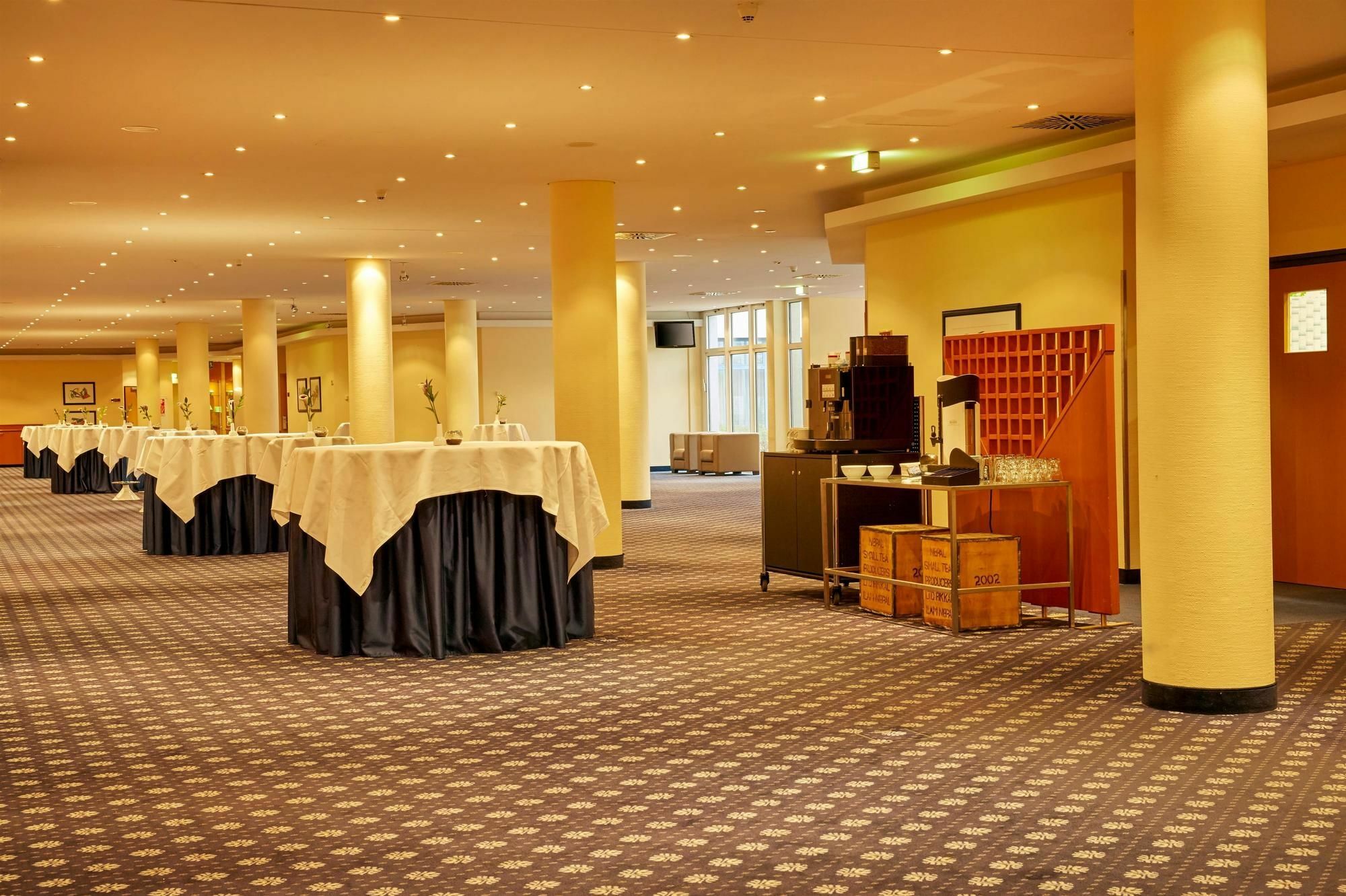 Hotel H4