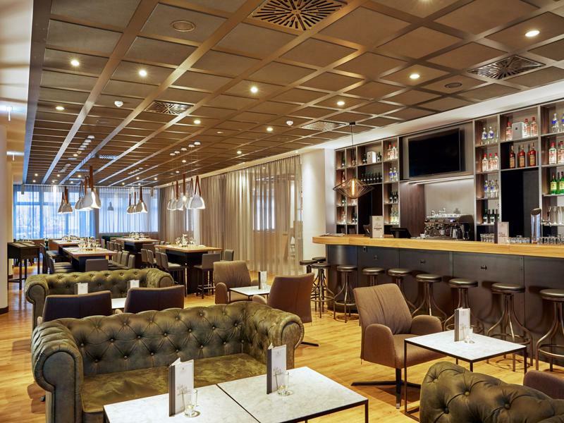 H4 Hotel 4*